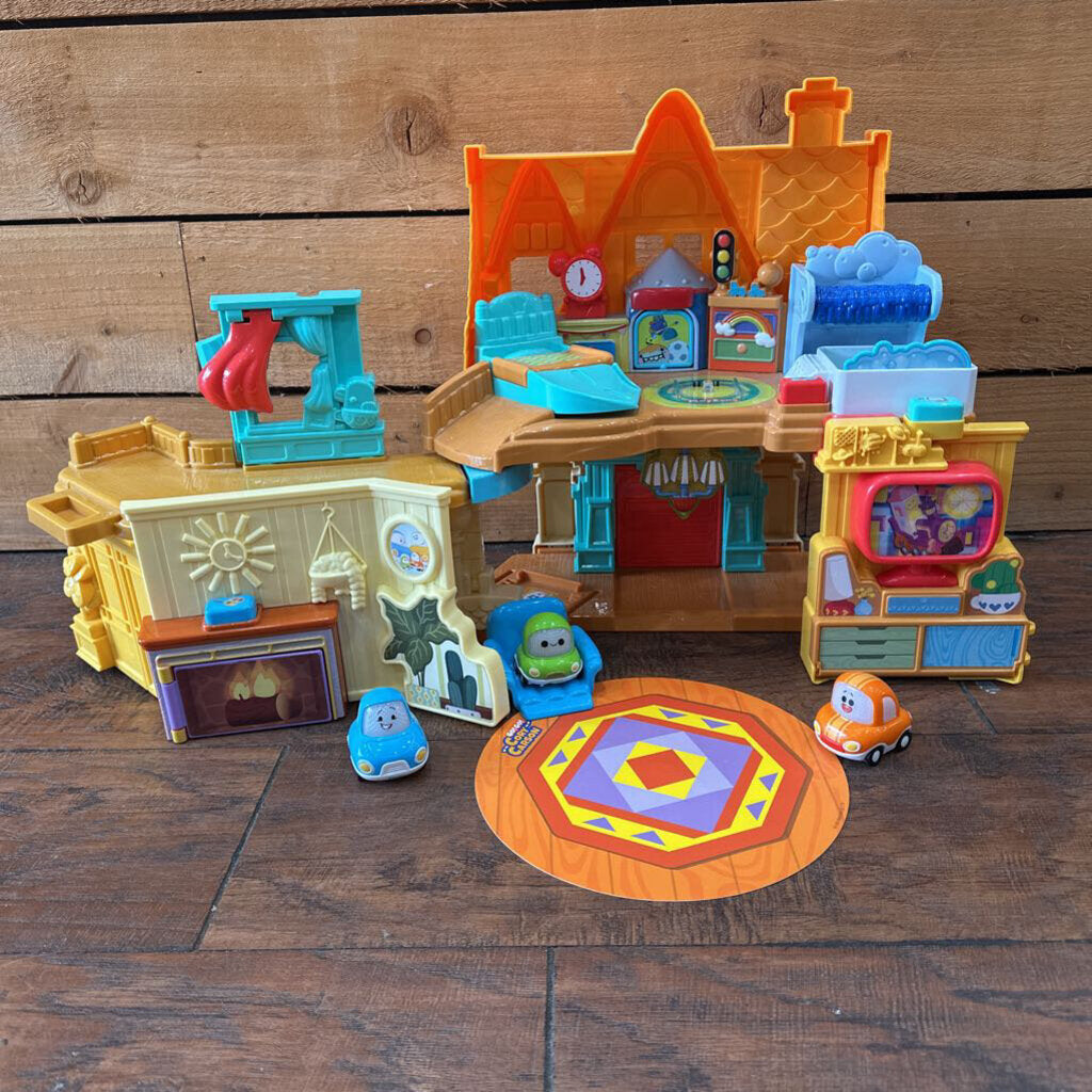 Cory Carson's Stay and Play Home/Incomplete