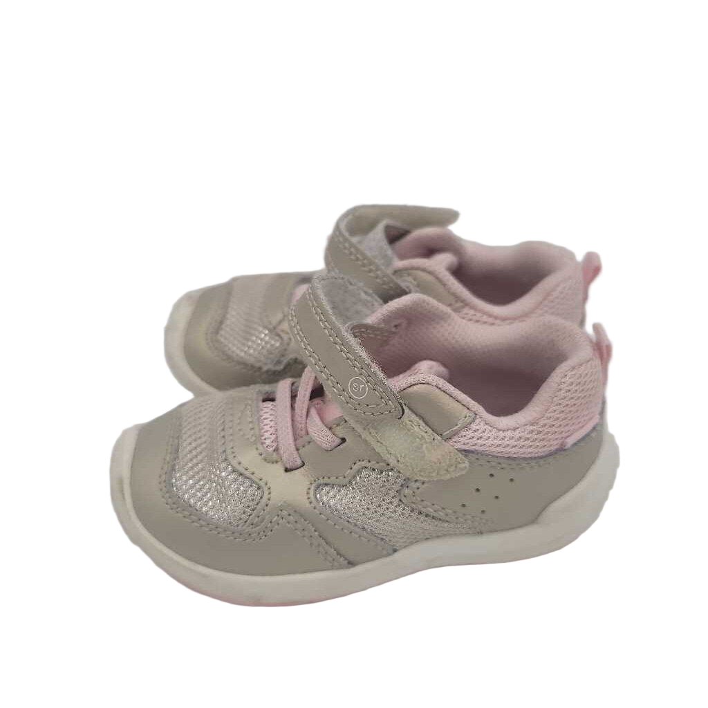 Tennis Shoes/Velcro Strap/Elastic Laces