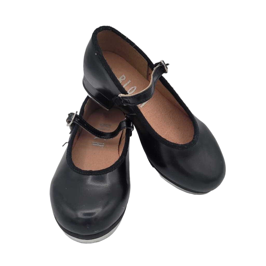 Buckle Clasp Tap Shoe