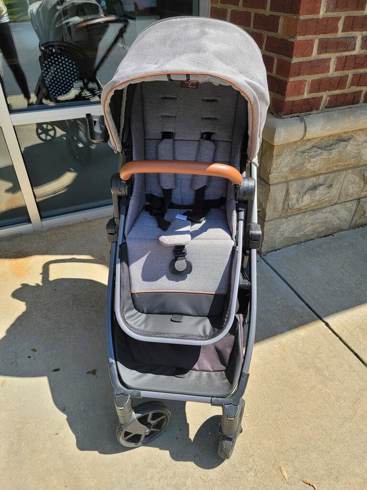 Z4 Agio Stroller/Leather Handle & Bar