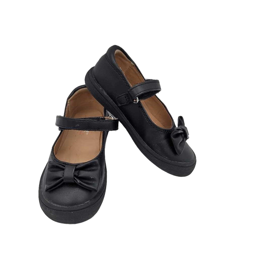 Black Mary Janes/Velcro