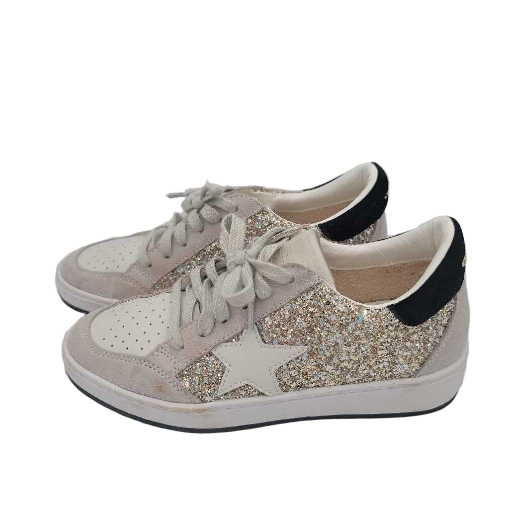 Lace Up Sneakers / Stars + Glitter