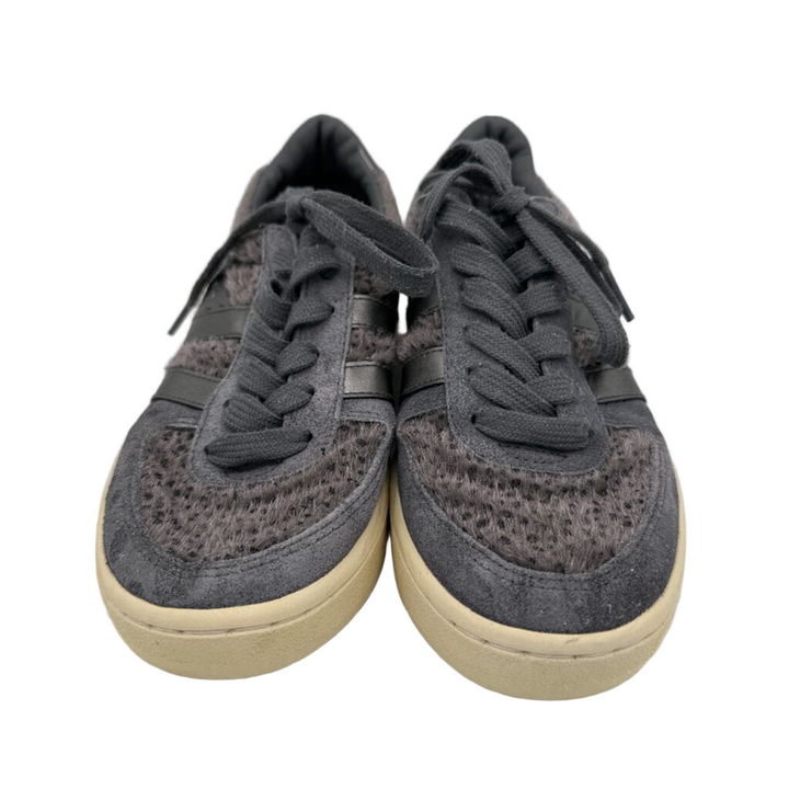 Lace Up Sneakers / Leopard Print