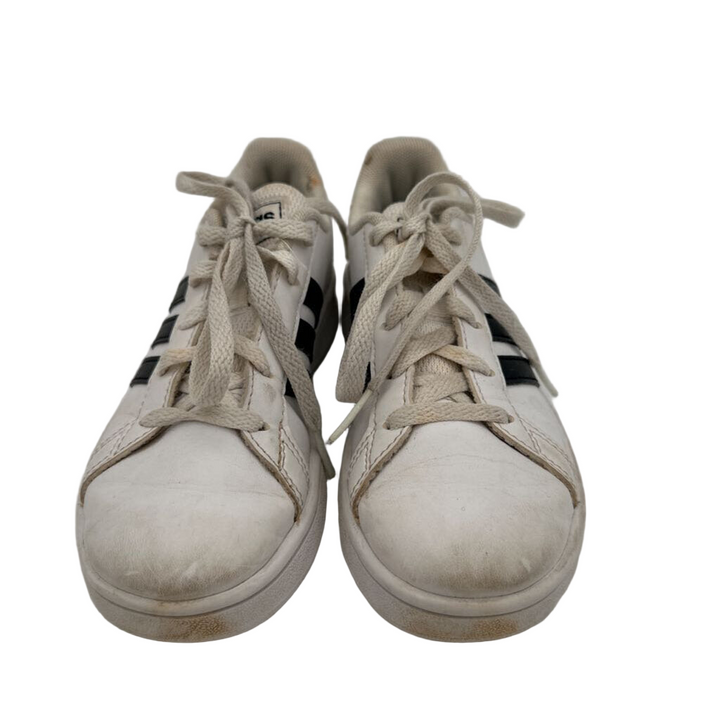 Lace Up Sneakers / 3 Stripes