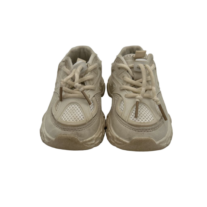 Adjustable Lace Sneakers