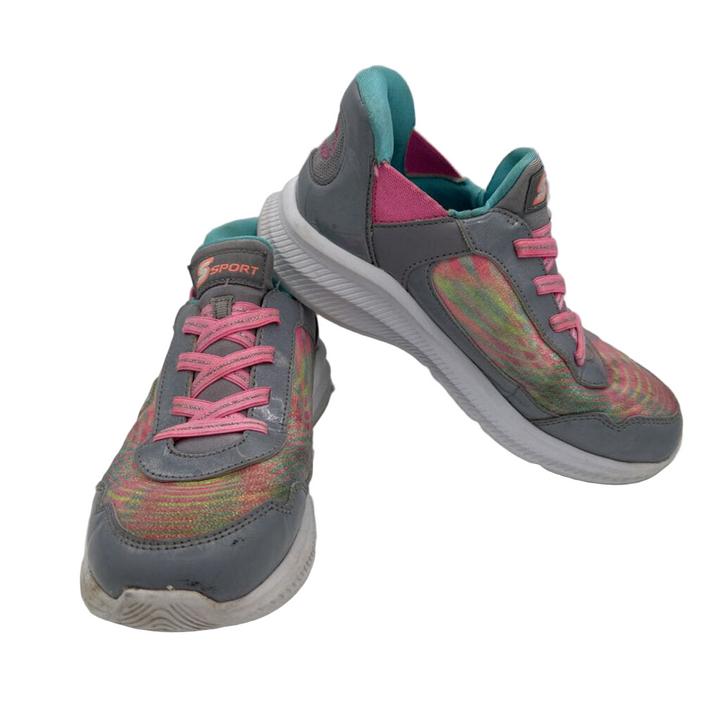 Slip on Tennis Shoes/Elastic Laces