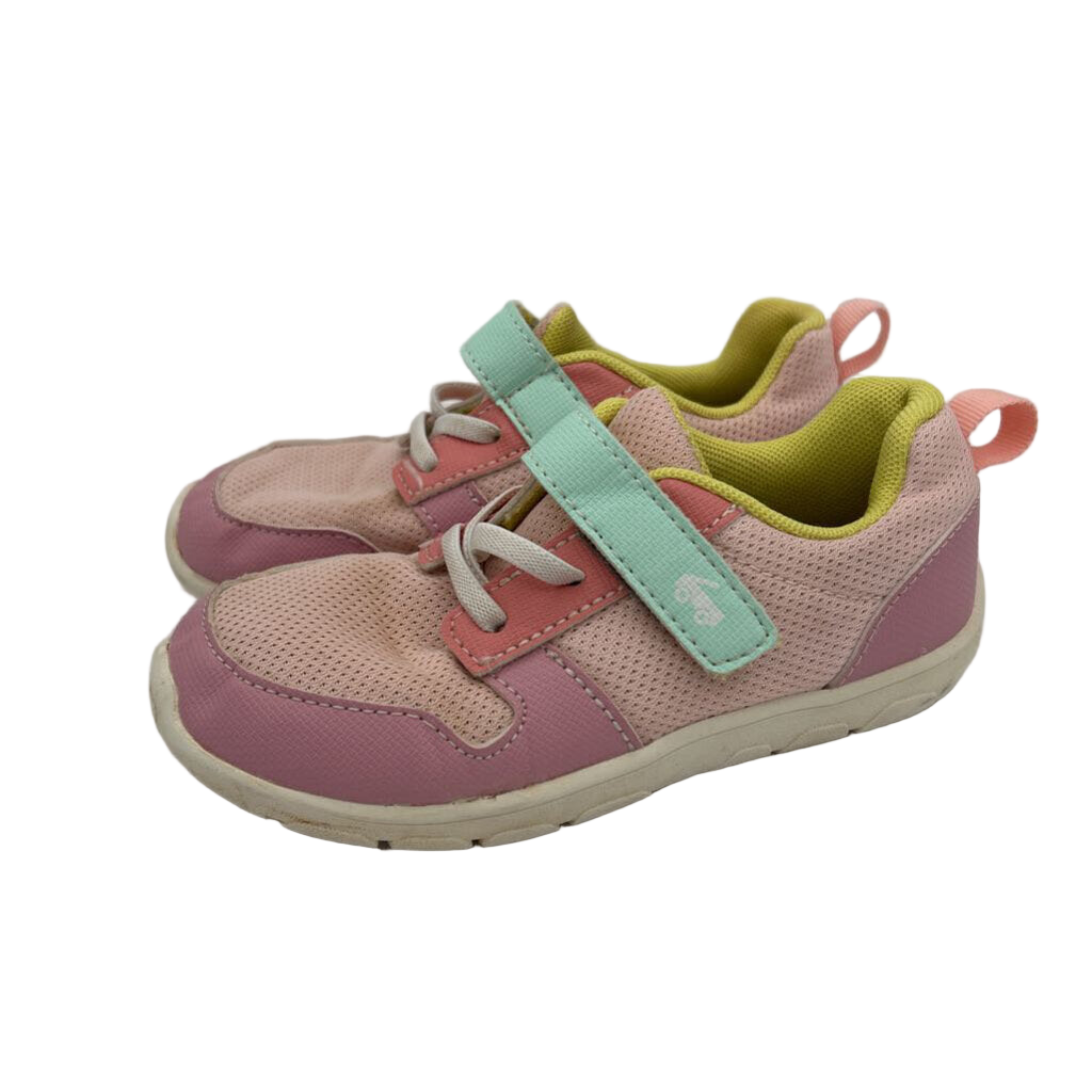 Slip on Tennis Shoes/Velcro