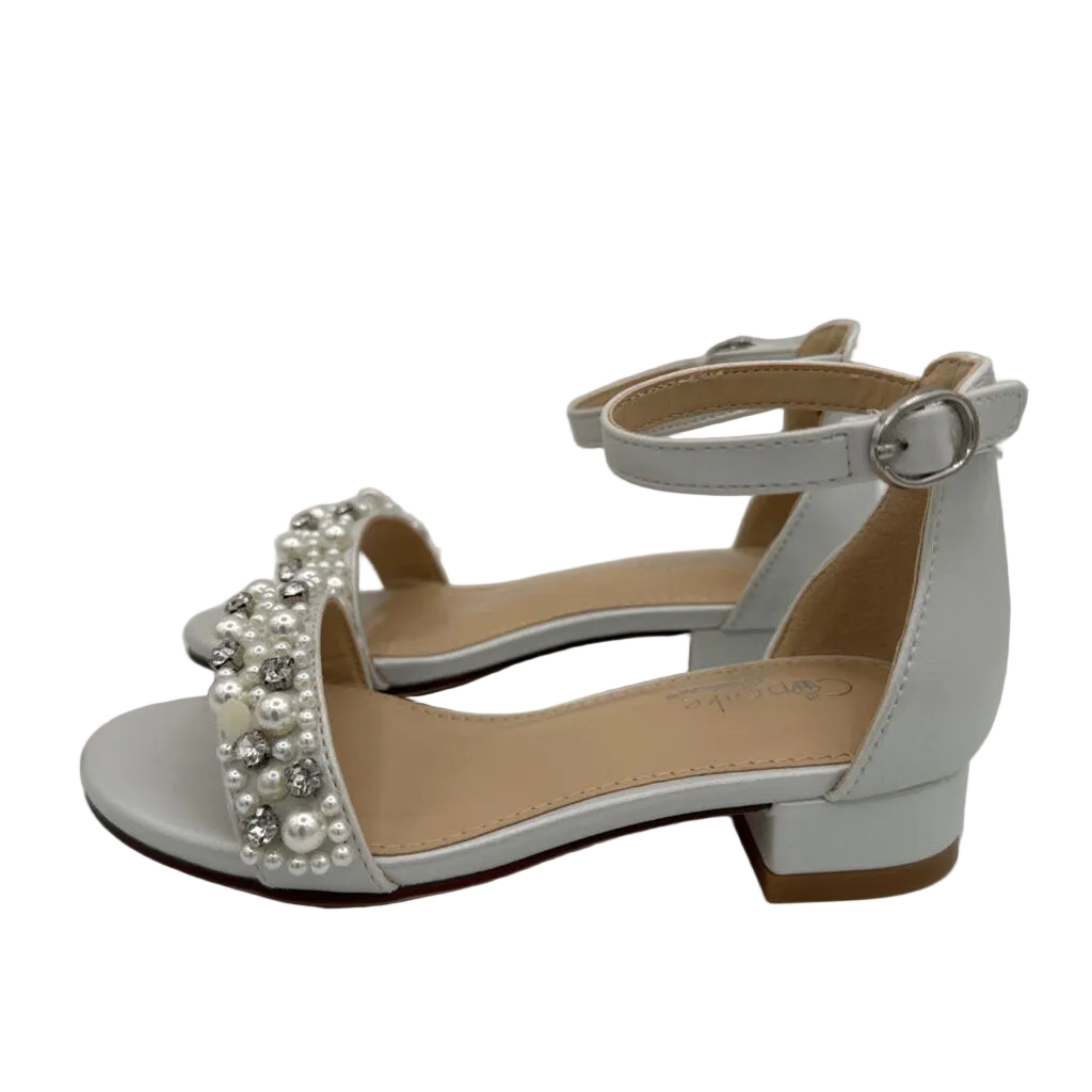 Buckle Sandals/Beaded with Pearls