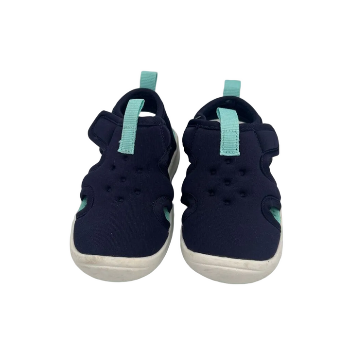 Velcro Water Sandals/Close Toed
