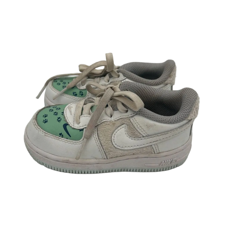 Lace Up Sneakers/Paw Prints