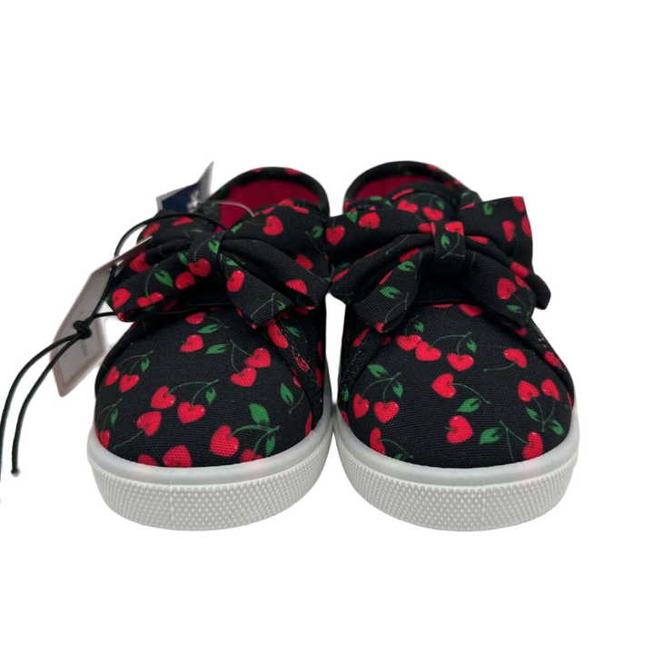 Lace Up Sneakers/ Heart Cherries