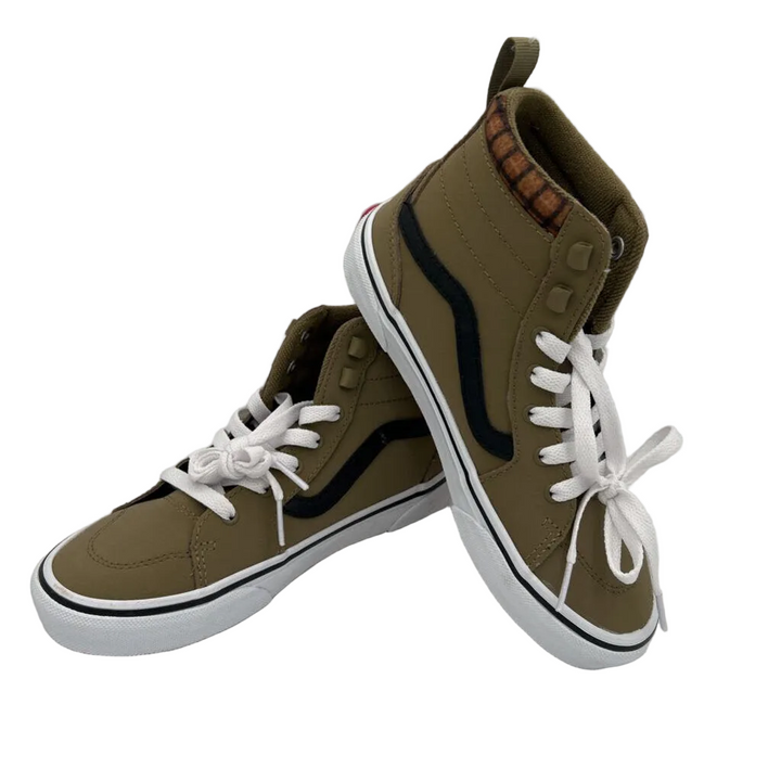 High Top Sneakers/ Lace-Up