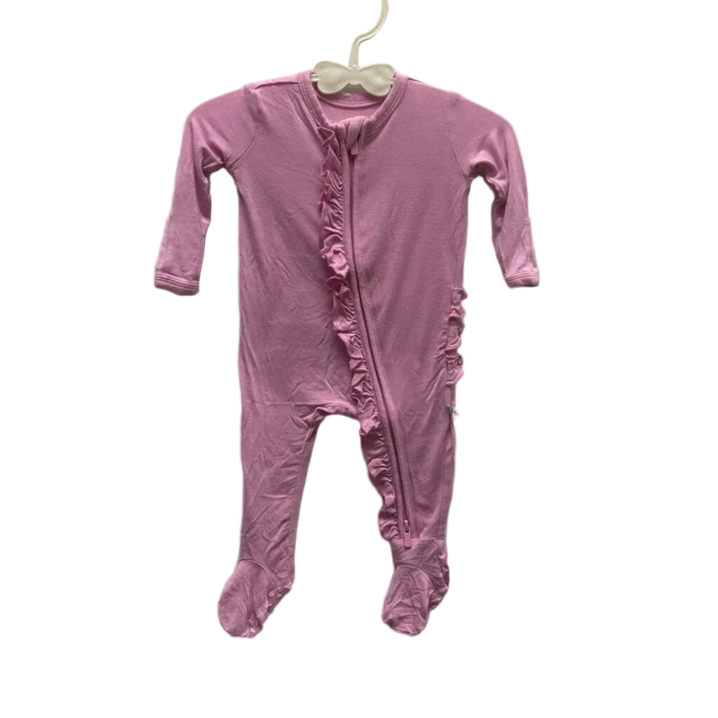 Footed Zip Up Onesie/Solid