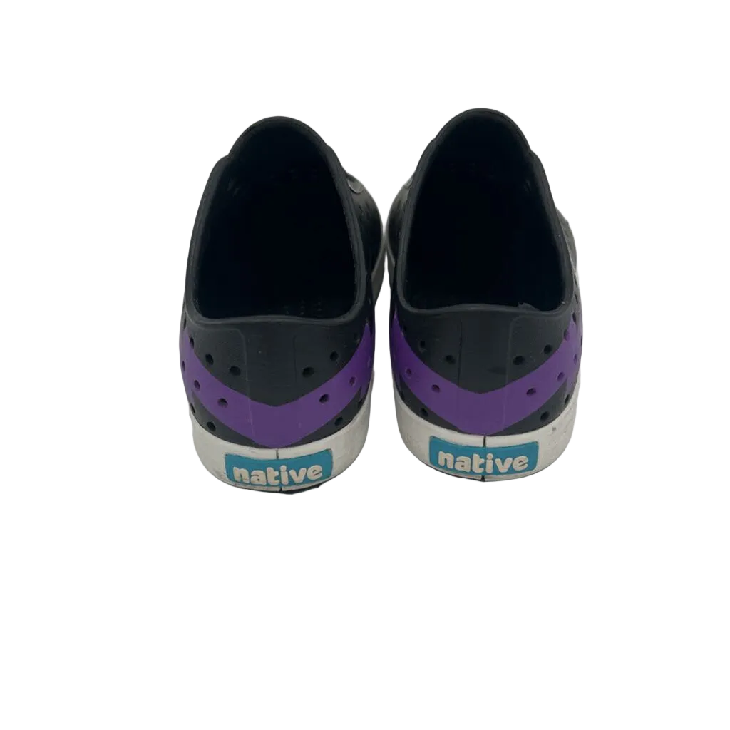 Slip On Water Shoes / Purple