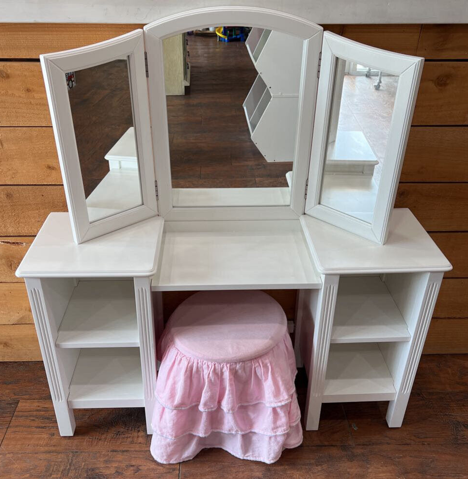 Madeline Play Vanity and Stool