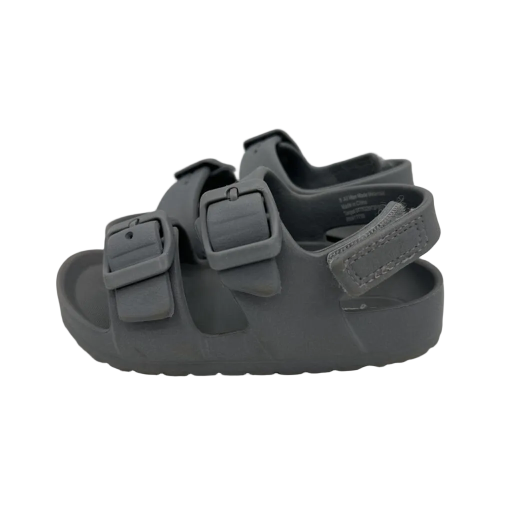 Sandals / Velcro Back