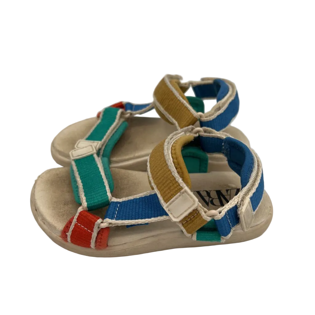 Sandals/ Velcro