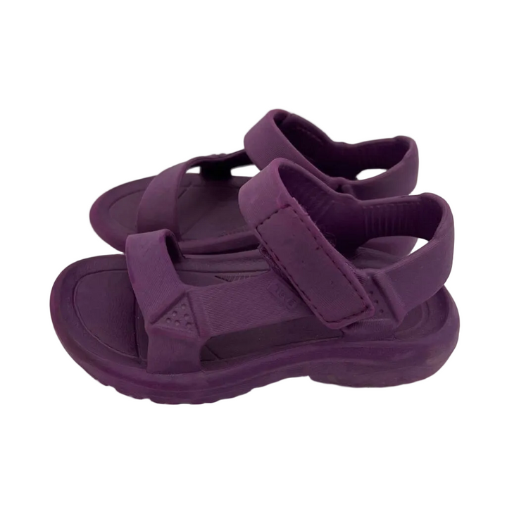Sandals/ Velcro