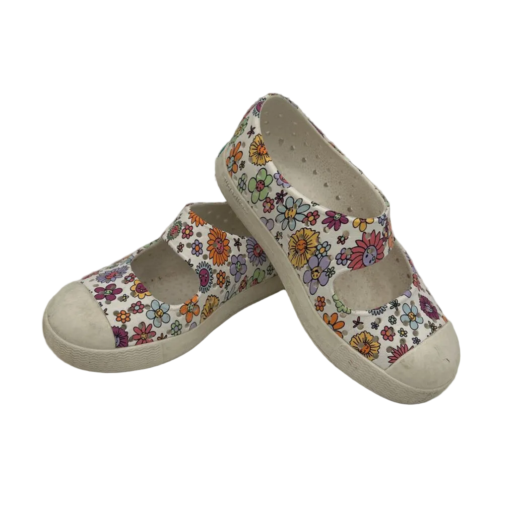 Water Shoes / Mary Jane Style