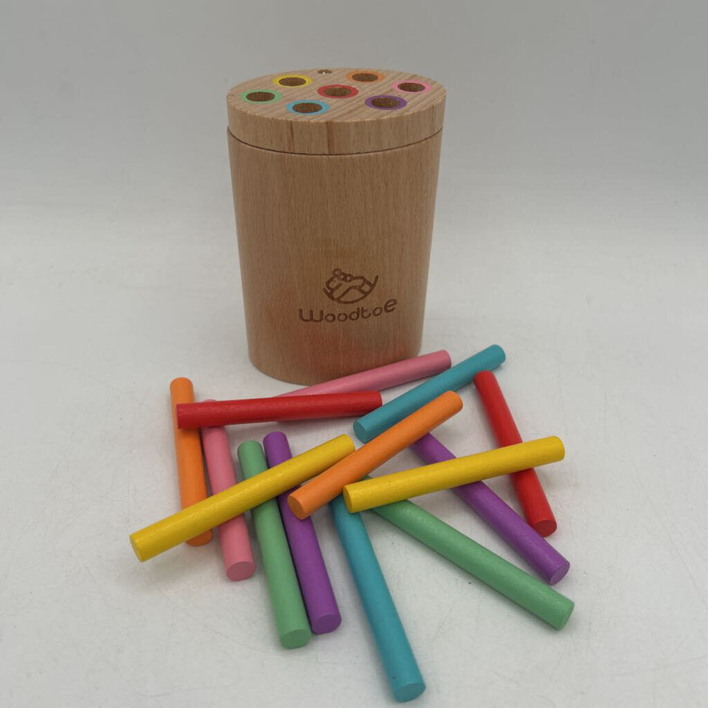 Color Sorting Pegs