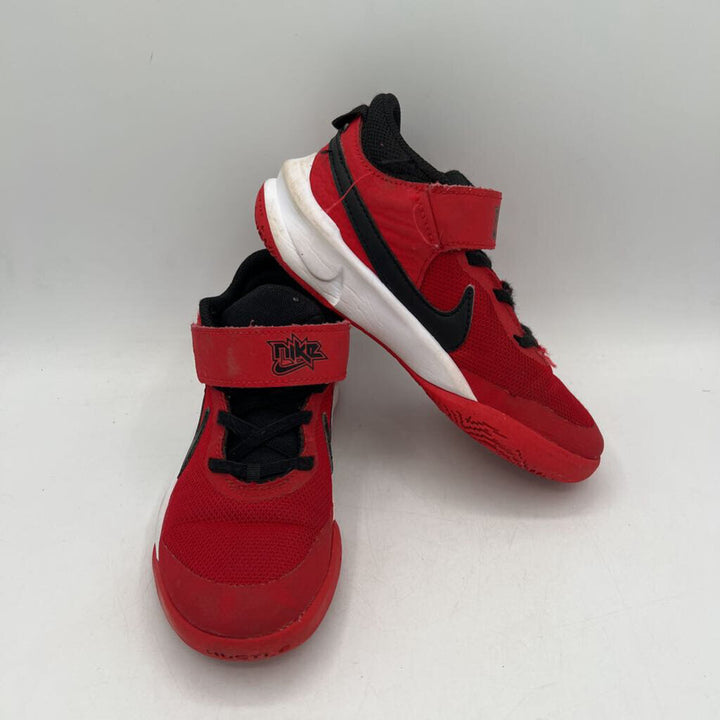 Team Hustle Basketball Sneakers