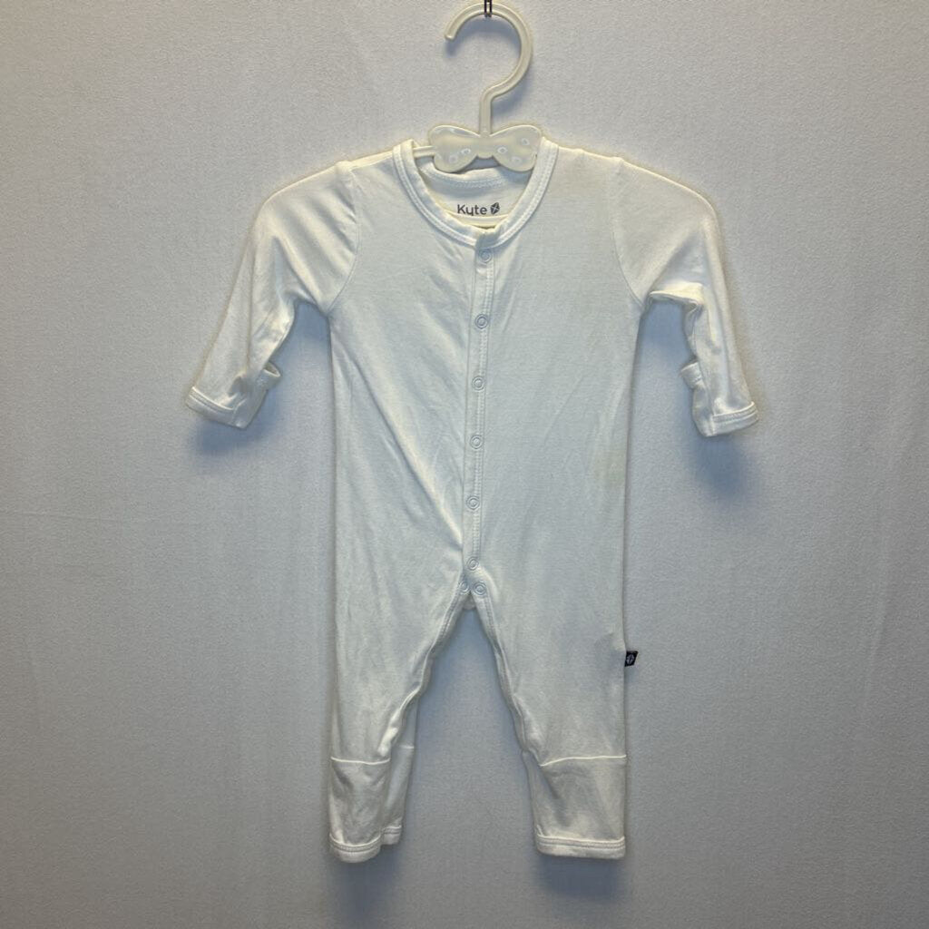 LS Convertible Hands Snap Onesie / Solid