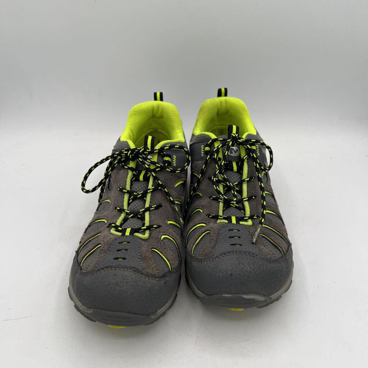 Hiking Shoes / Select Grip