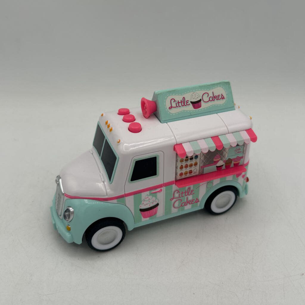 Ice Cream Truck : Little Cakes