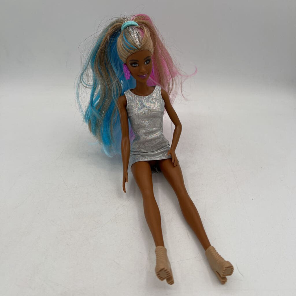 Barbie Doll: Silver Dress