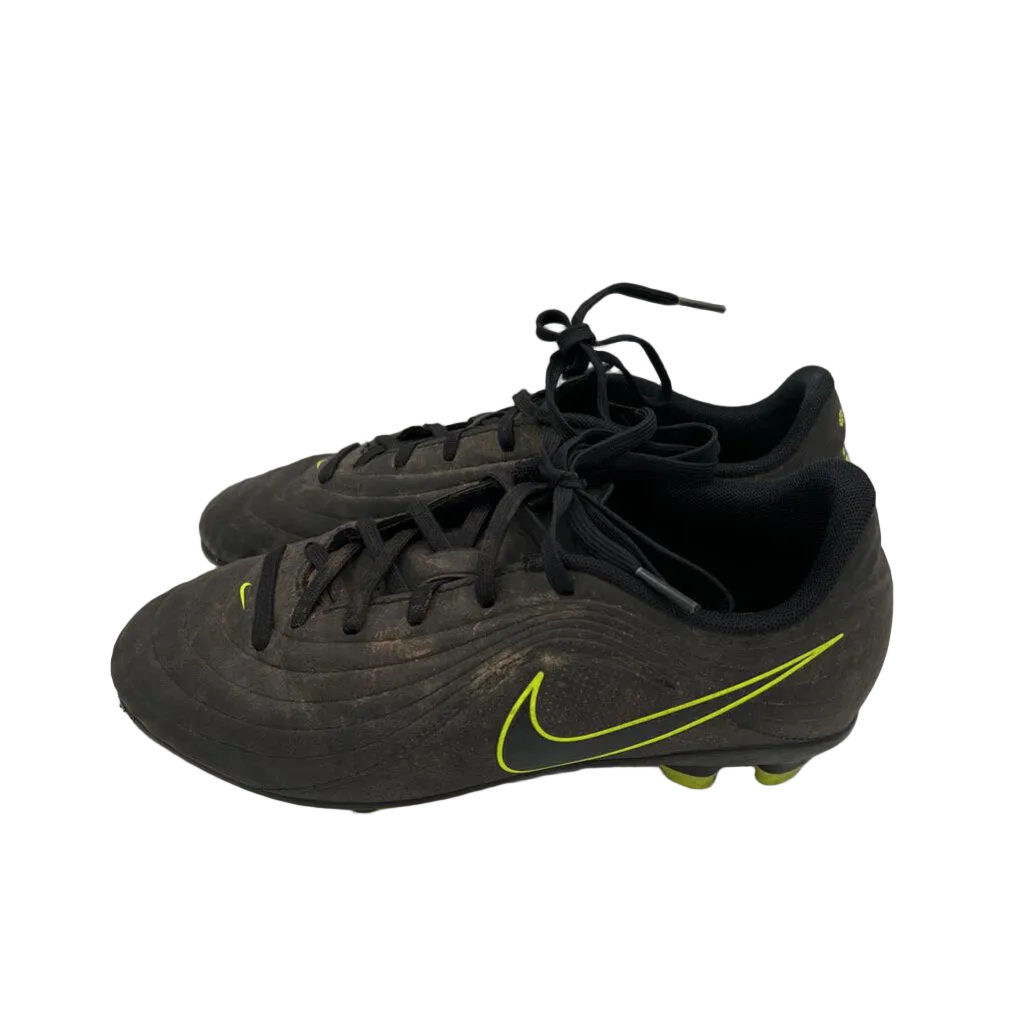 Tiempo Maestro Soccer Cleats