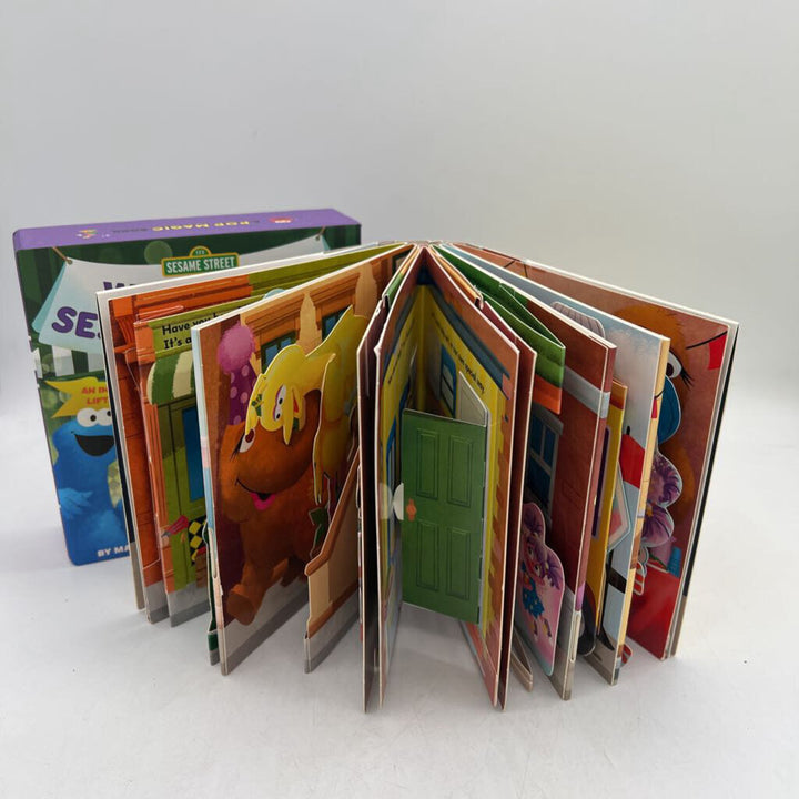 What's Up Sesame Street: Pop Up Magic Book