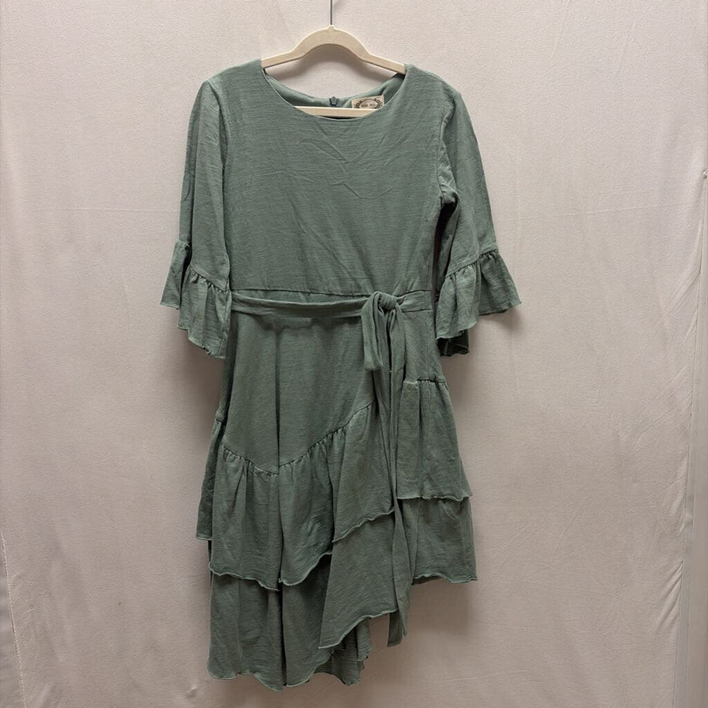 Quarter Sleeve / Ruffle Sleeve/ Tie Waist