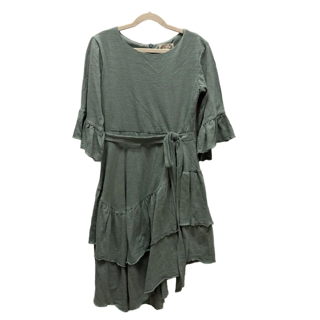 Quarter Sleeve / Ruffle Sleeve/ Tie Waist