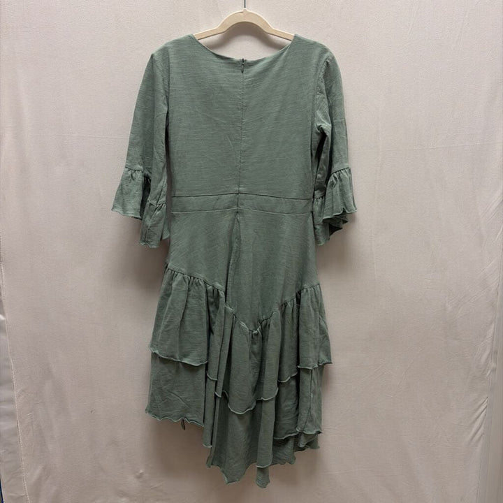 Quarter Sleeve / Ruffle Sleeve/ Tie Waist