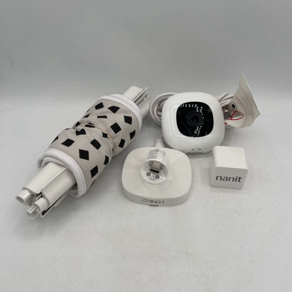 Smart Baby Monitor & Wall Mount: