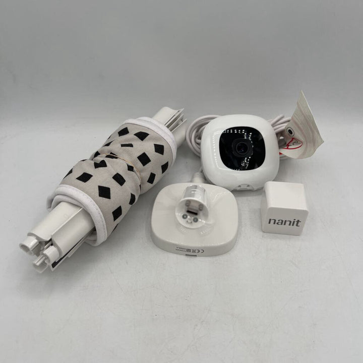 Smart Baby Monitor & Wall Mount: