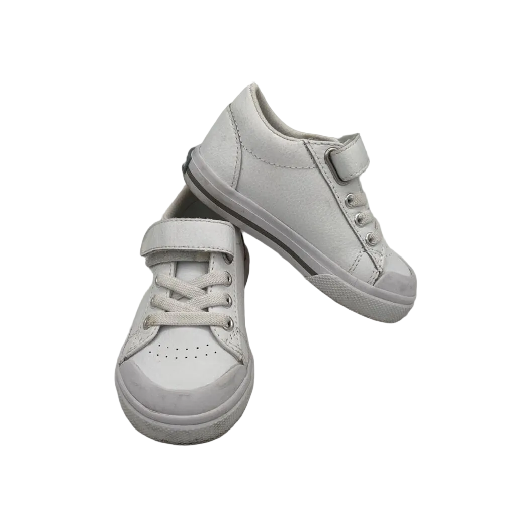 Slip on Tennis Shoes/ Velcro