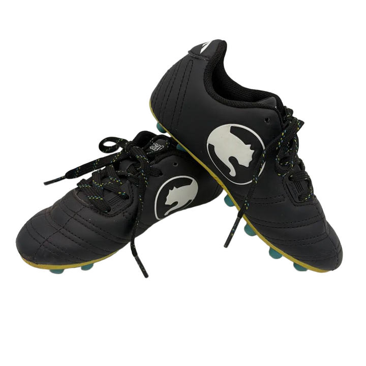 Pitch Soccer Cleats