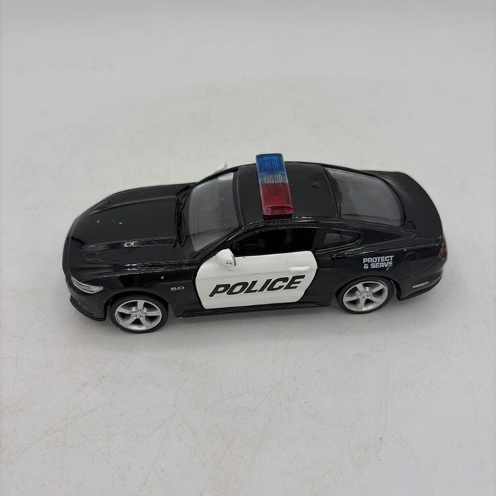 Police Car: 2015 Mustang