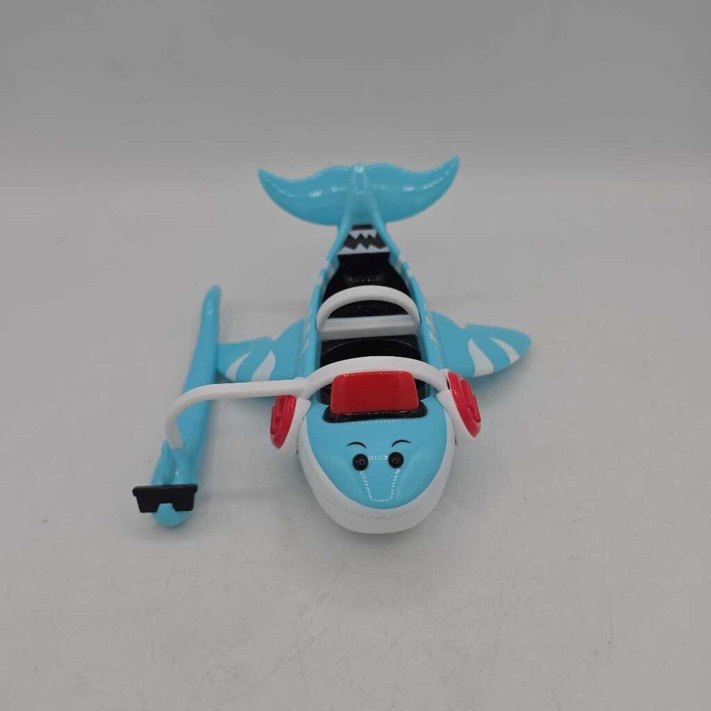Pull Back Shark Vehicle