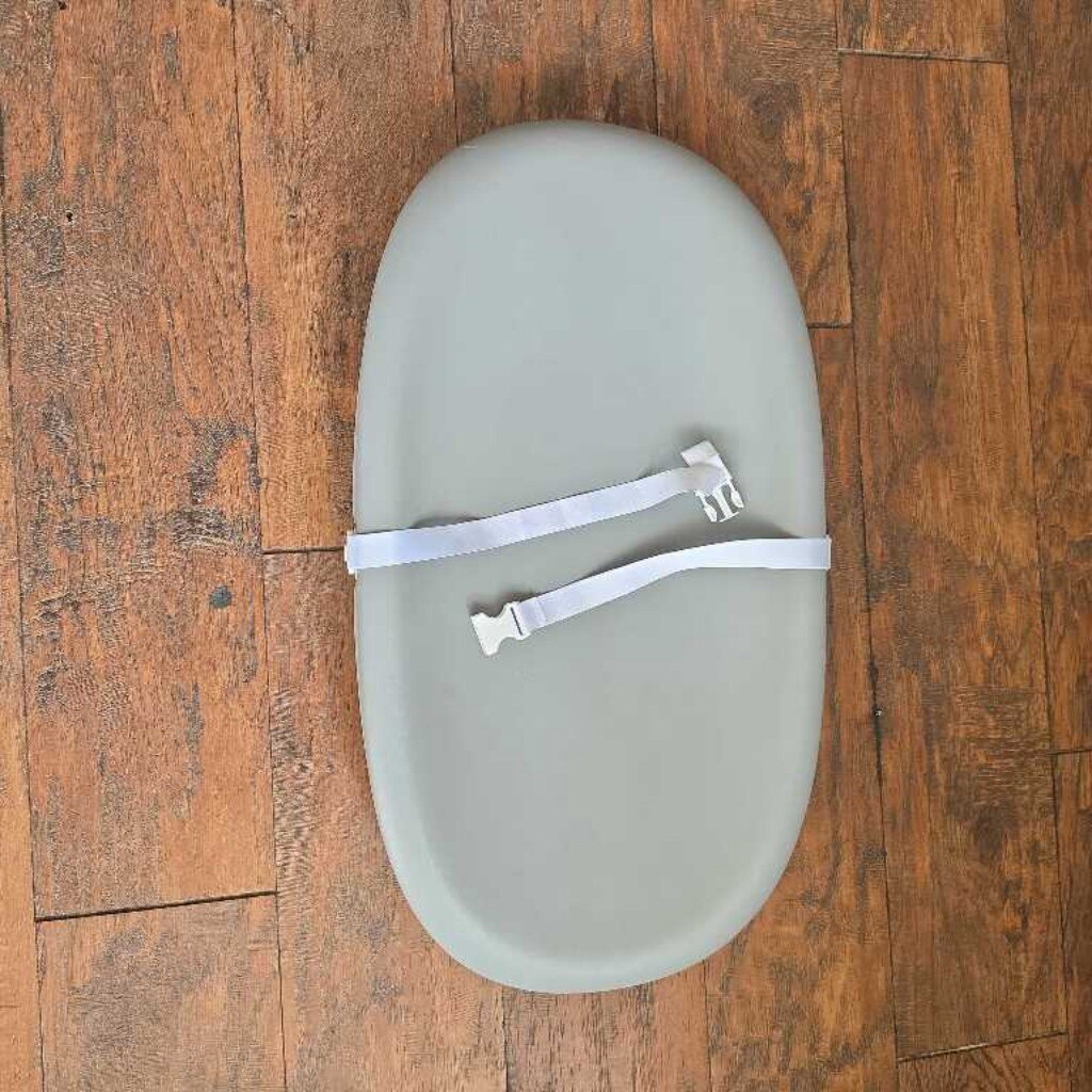 Grow Smart Changing Pad and Scale