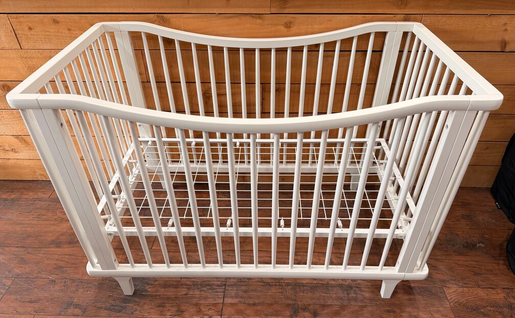 Dawson Curved Rail Stand Crib