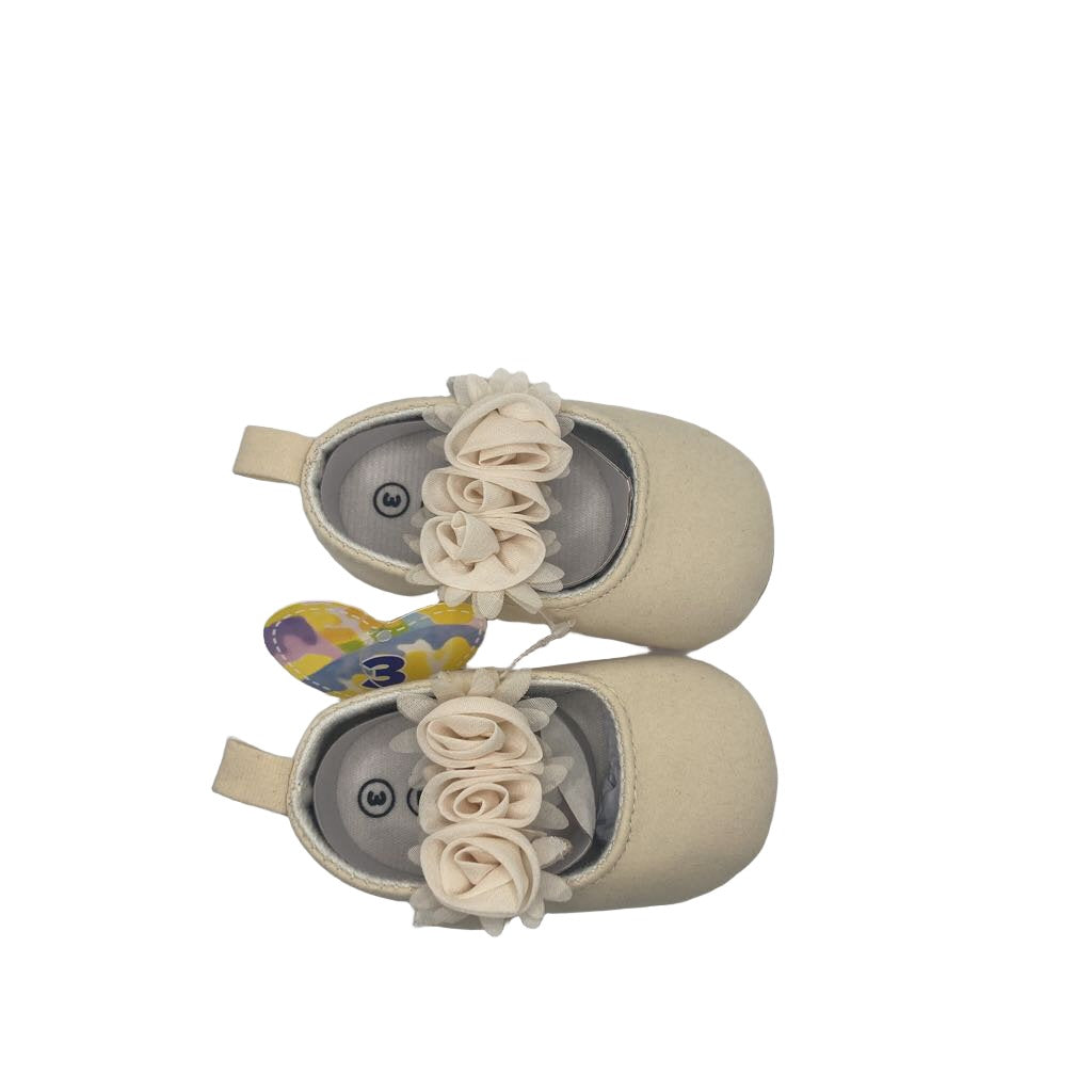 Velcro Soft Sole Mary Janes w/Tiny Roses