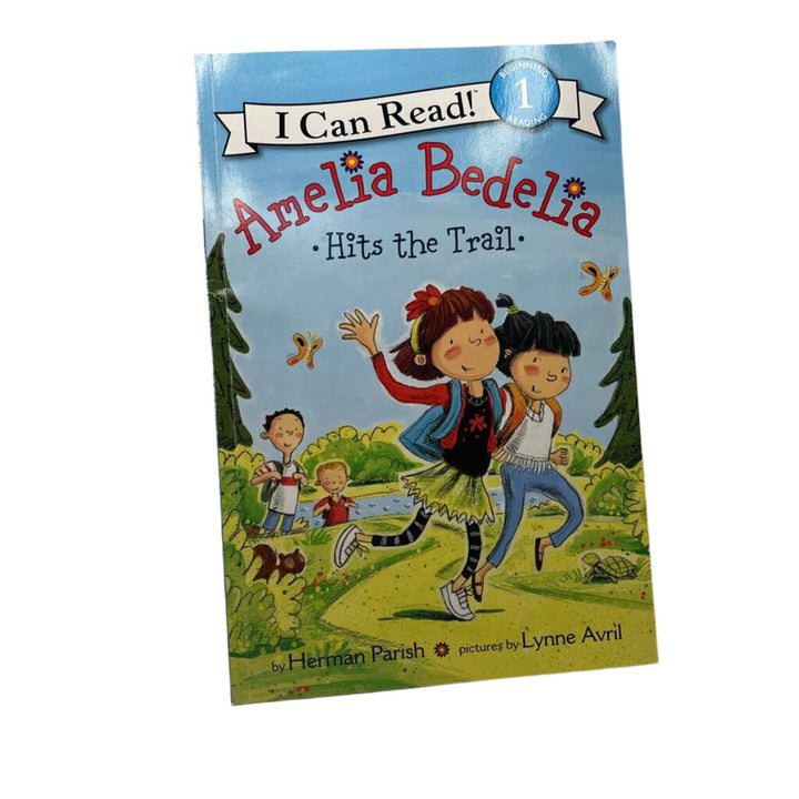 Amelia Bedelia Hits the Trail