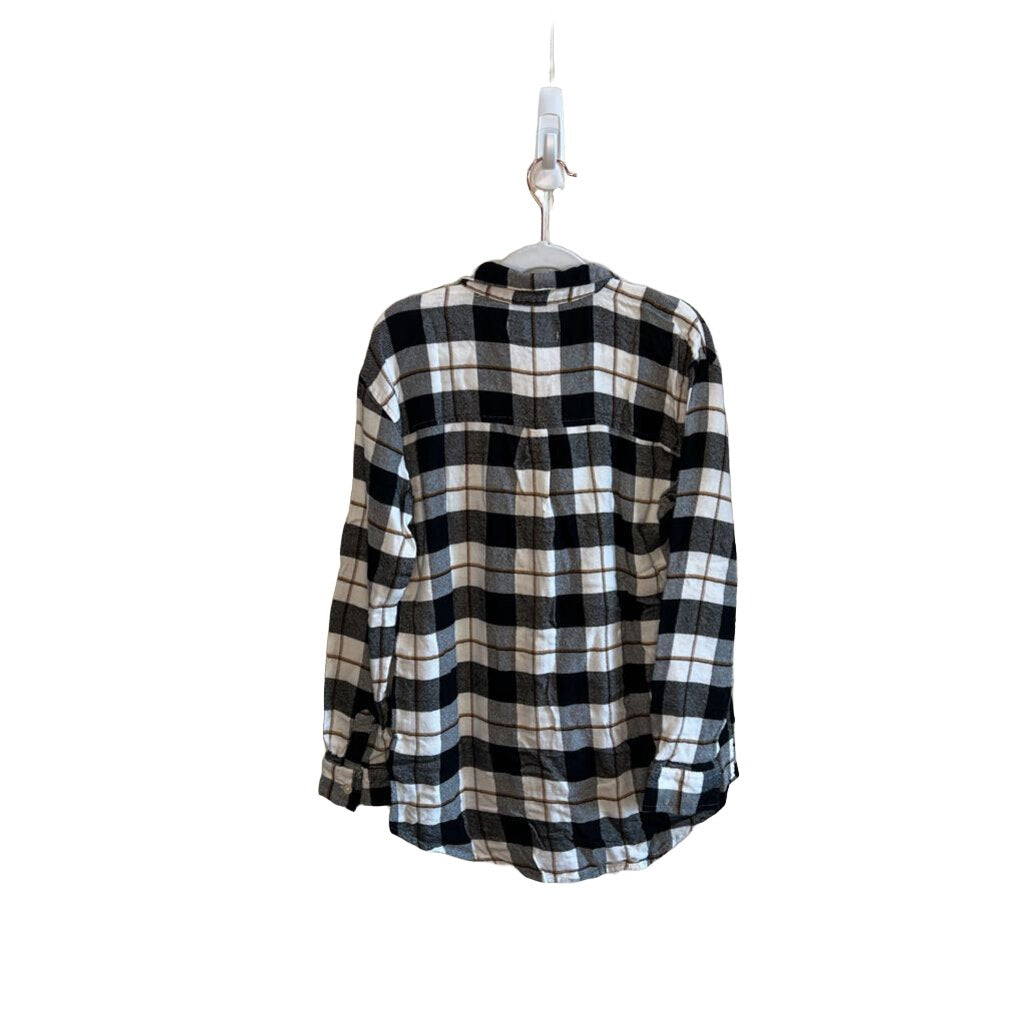 LS Collared Checkered Button Up