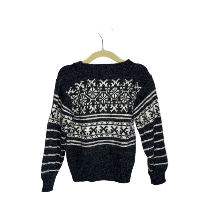 Pullover Sweater / White Pattern